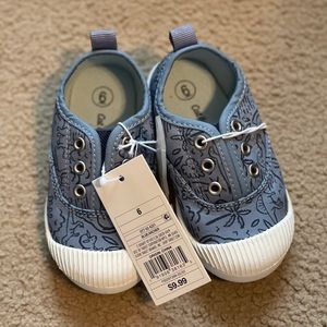 Toddler shoes